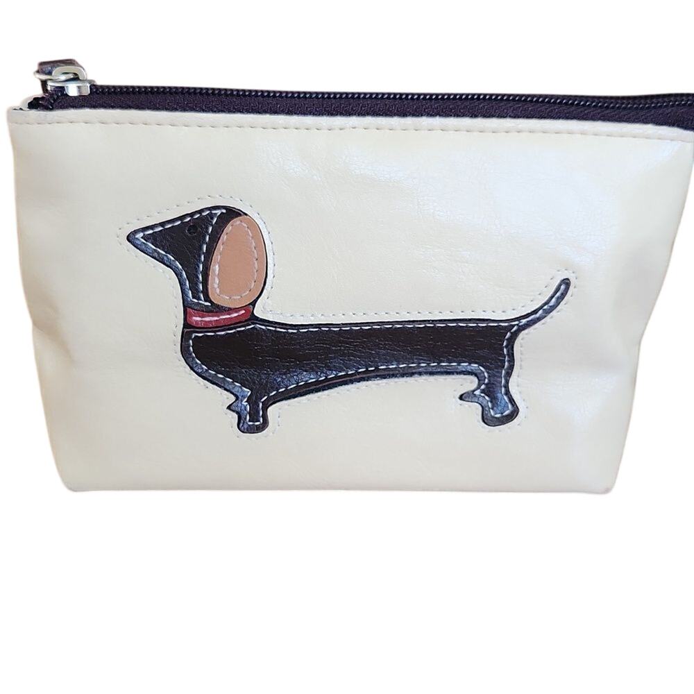 Fashion Express beige weenie clutch bag